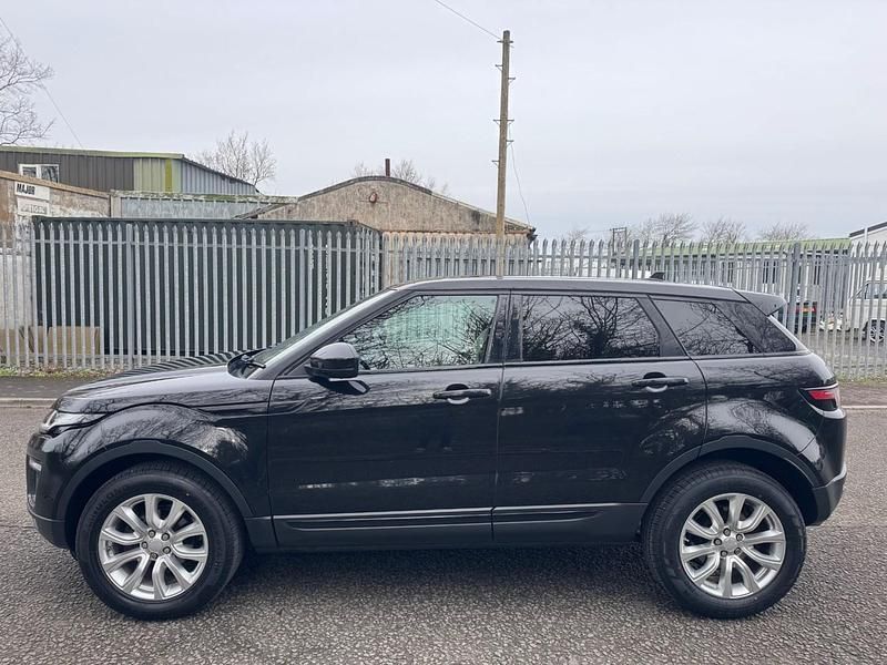 Used Land Rover Range Rover evoque SE 2015 Black Estate
