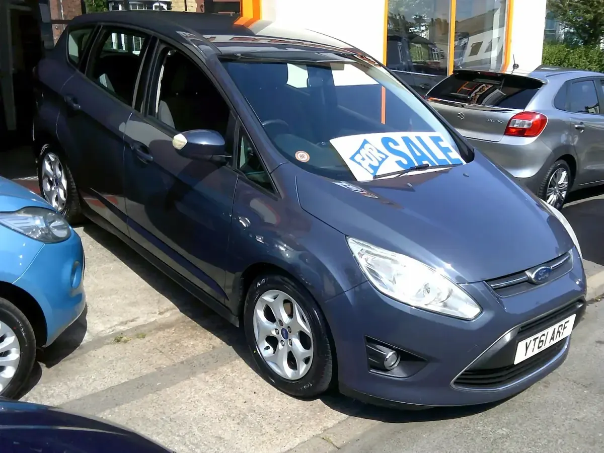 Used Ford C-MAX Zetec 113 HP (83 kW) 2011 Blue MPV