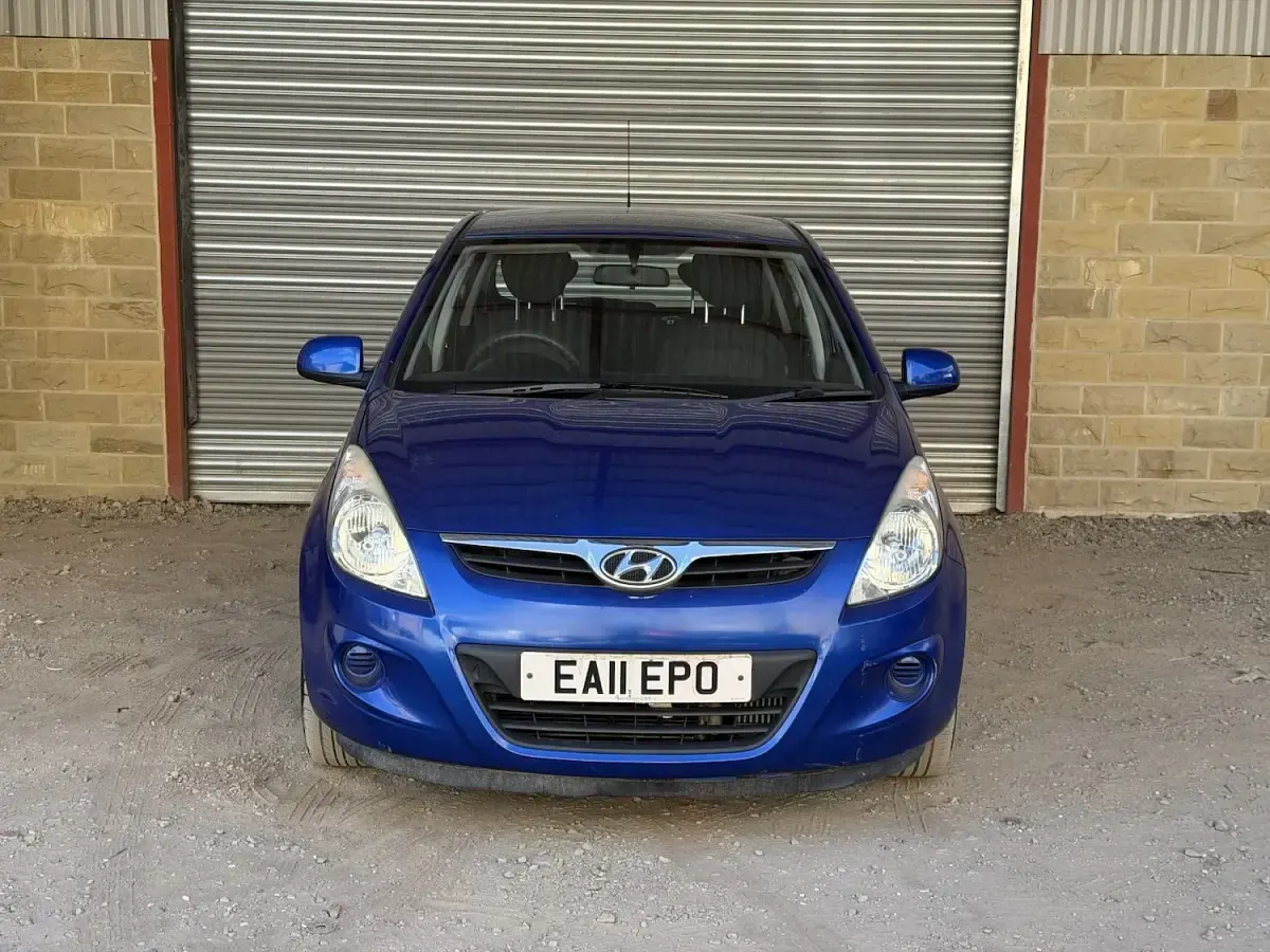 Used Hyundai i20 Comfort 2011 Blue Hatchback