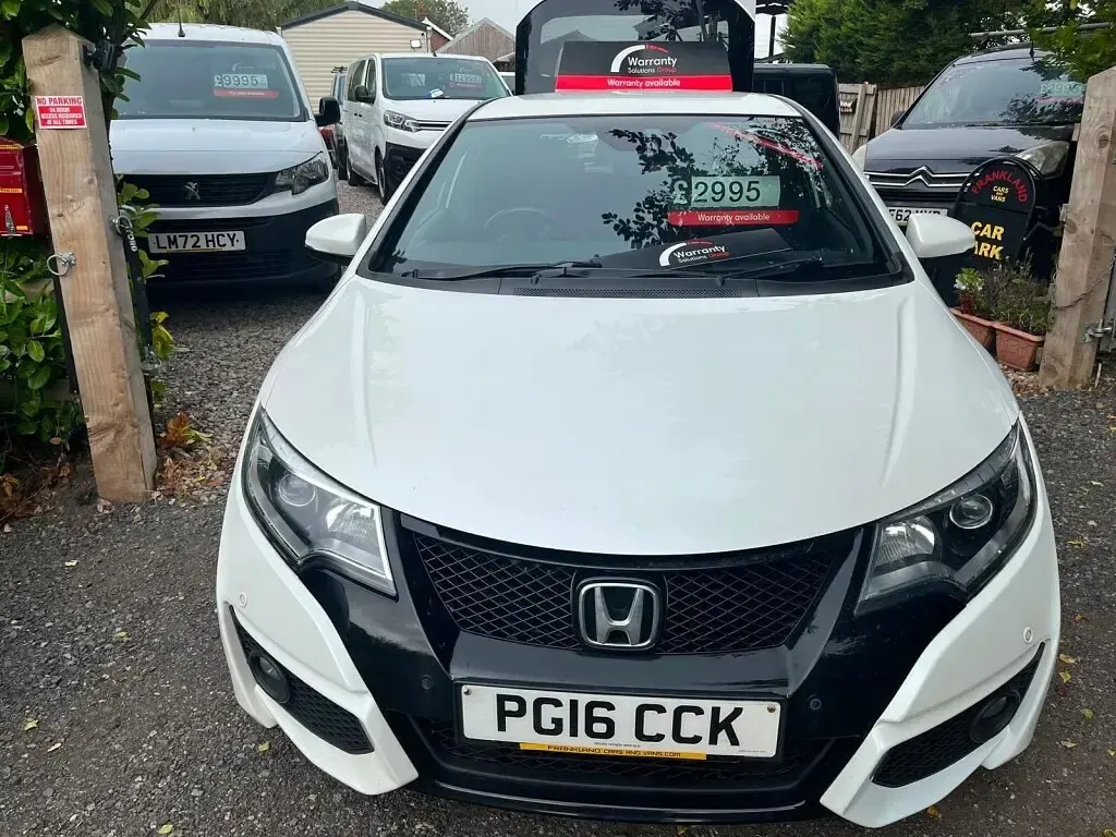 Used Honda Civic Sport 120 HP (88 kW) 2016 White Hatchback