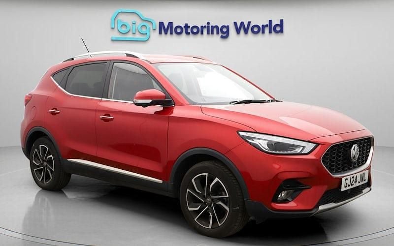Used MG ZS Exclusive 111 HP (81 kW) 2024 Hatchback