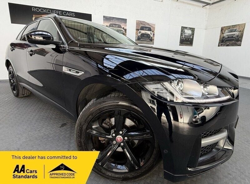 Black Used 2017 Jaguar F-Pace R-Sport SUV | £17,990 (A bit pricey) - Image 1/4