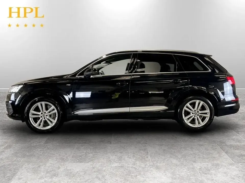 Używany Audi Q7 S-Line 231 KM (169 kW) 2019 Czarny SUV