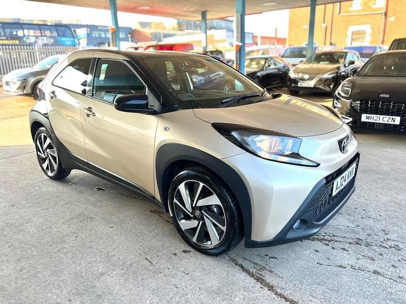 Used Toyota Aygo X 2024 Beige SUV