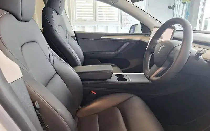 Used Tesla Model Y RWD 254 kW (346 HP) 2023 White SUV