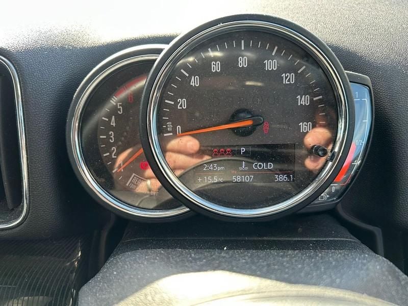 Used Mini Cooper D Exclusive 150 HP (110 kW) 2019 White Hatchback