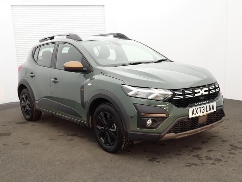 Used Dacia Sandero Extreme 2024 Green Hatchback