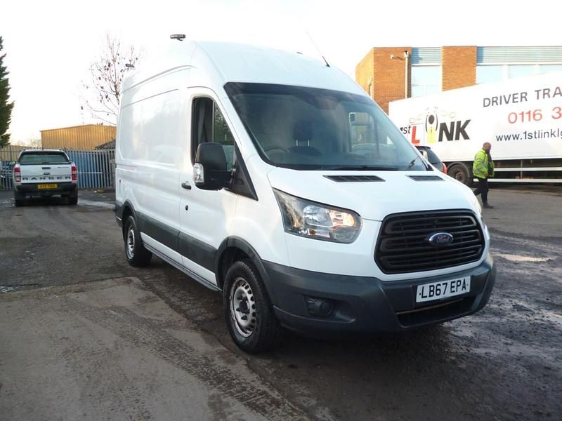 Used Ford Transit 130 HP (95 kW) 2018 White