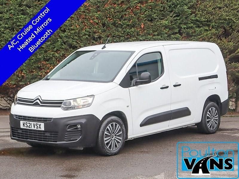 Used Citroën Berlingo 100 HP (73 kW) 2021 White MPV