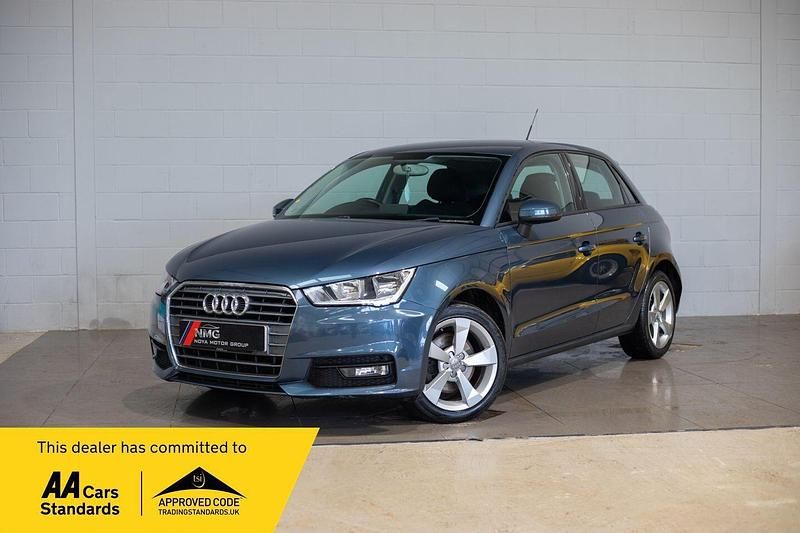 Used Audi A1 Sportback Sport 116 HP (85 kW) 2017 Blue Hatchback