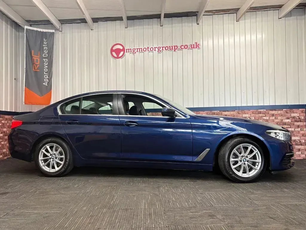Used BMW 520 Comfort Edition 190 HP (139 kW) 2019 Blue Sedan