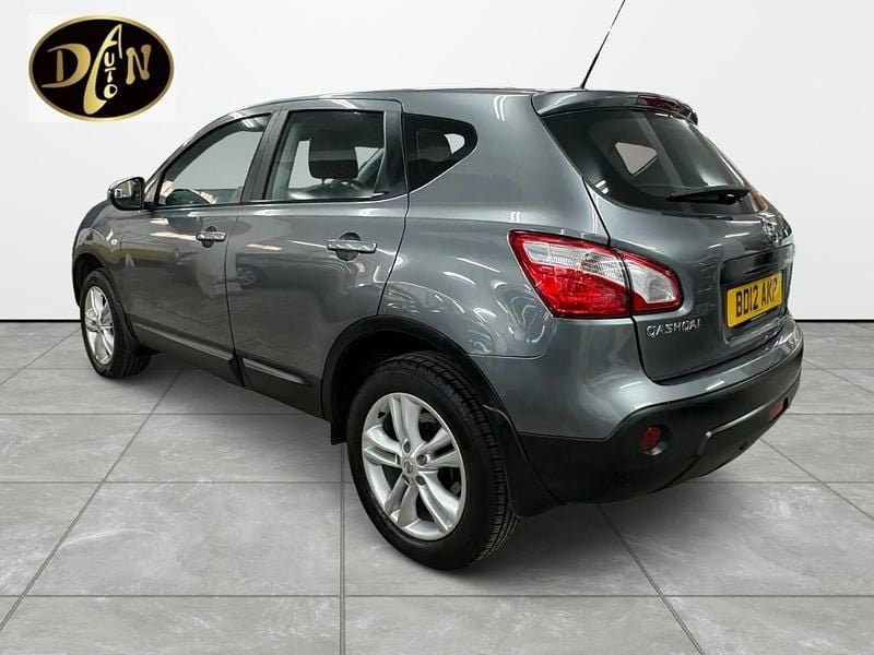 Używany Nissan Qashqai Acenta 117 KM (86 kW) 2012 Szary SUV