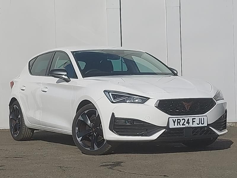 Used Cupra Leon 150 HP (110 kW) 2024 White Hatchback