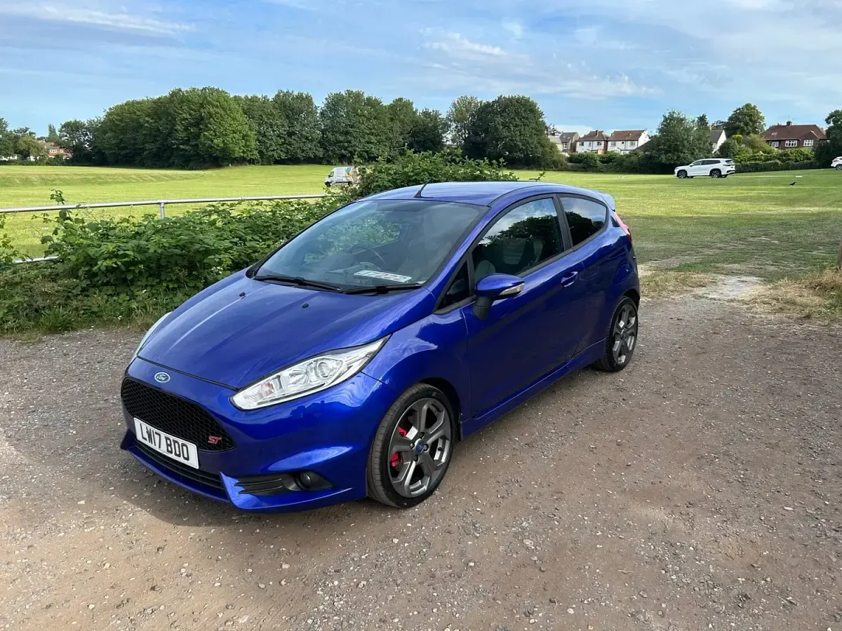 Used Ford Fiesta ST 2017 Blue Hatchback