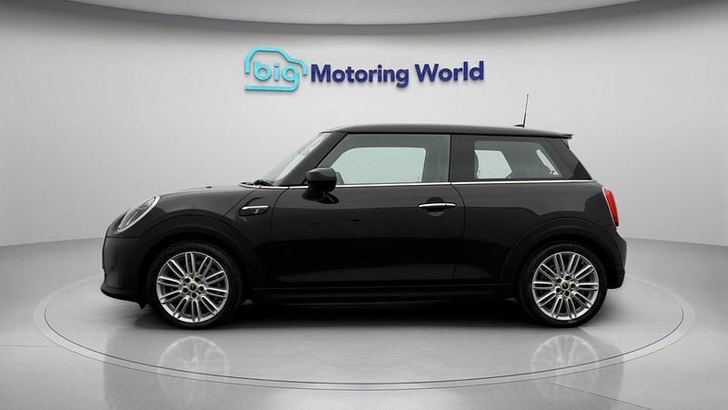 Used Mini Cooper S Hatch 135 kW (184 HP) 2022 Black Hatchback