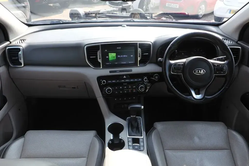 Used Kia Sportage First Edition 182 HP (133 kW) 2016 Black SUV