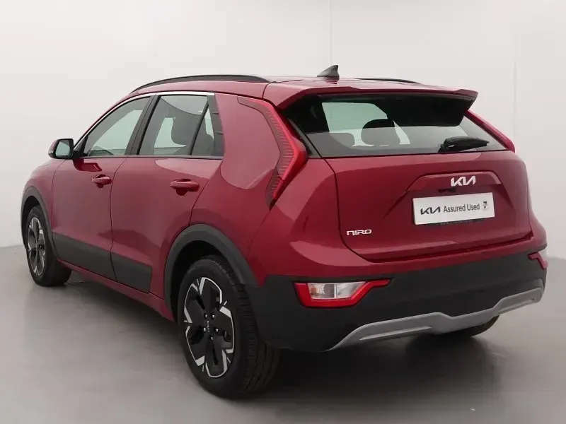 Usado Kia Niro 150 kW (204 HP) 2024 Vermelho SUV