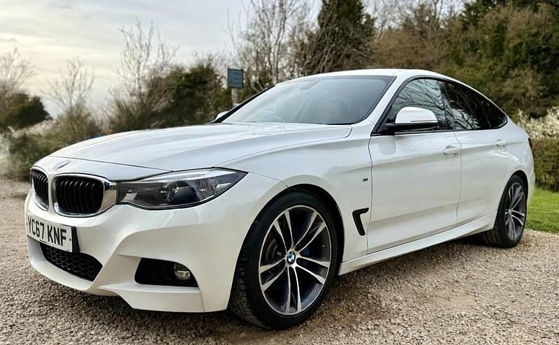 Used BMW 320 M Sport 2017 White Hatchback