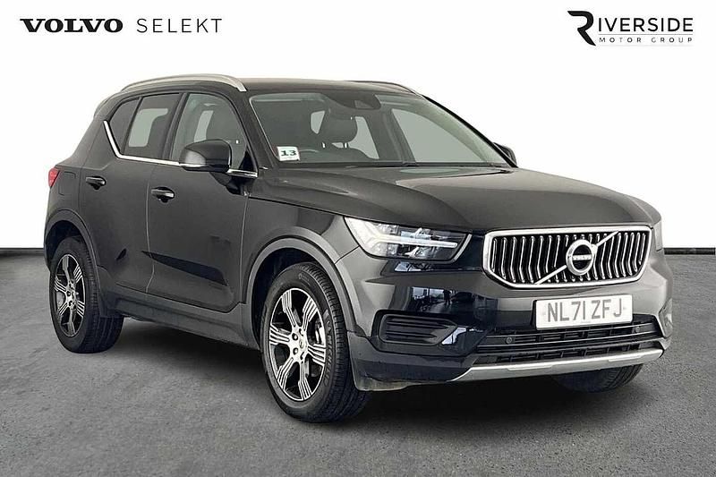 Used Volvo XC40 Inscription 163 HP (119 kW) 2021 Onyx black SUV