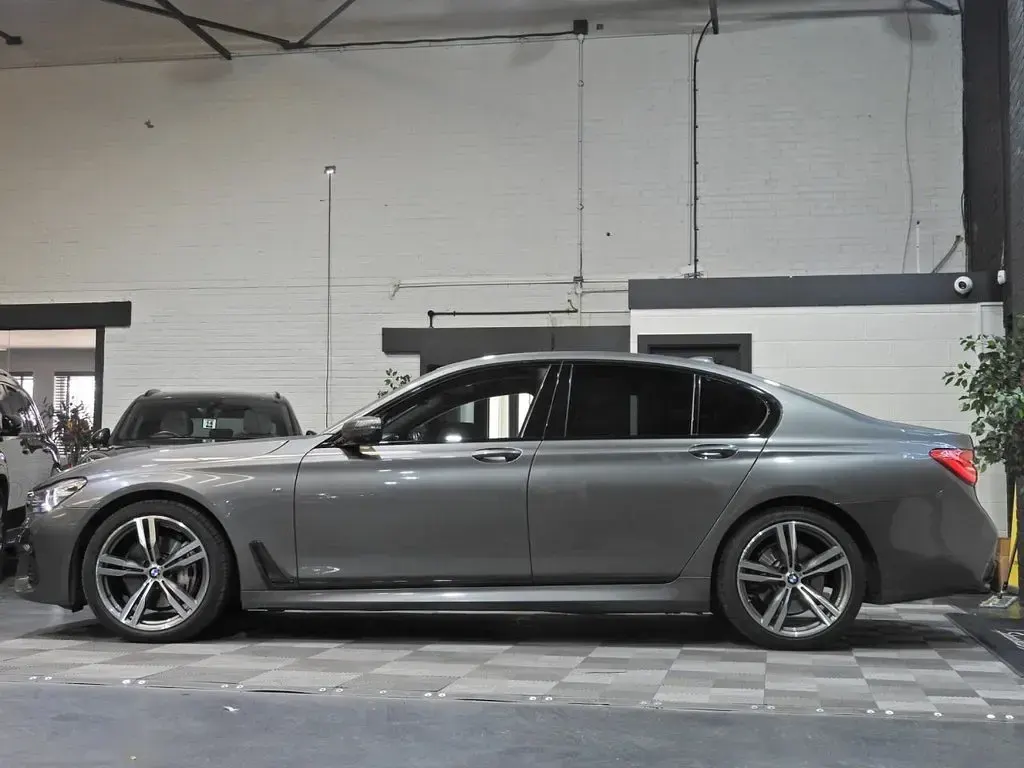 Used BMW 730 M Sport 265 HP (194 kW) 2018 Grey Sedan
