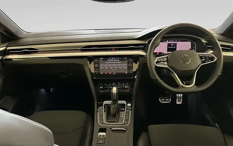 Used VW Arteon R-line 200 HP (147 kW) 2024 Estate