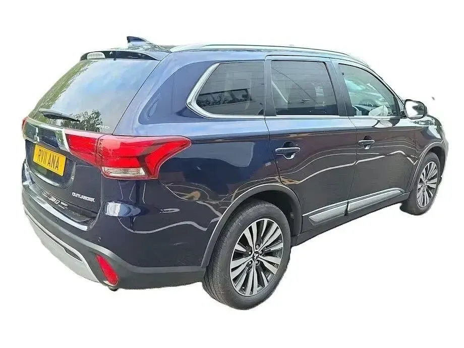 Używany Mitsubishi Outlander 150 KM (110 kW) 2019 Niebieski SUV