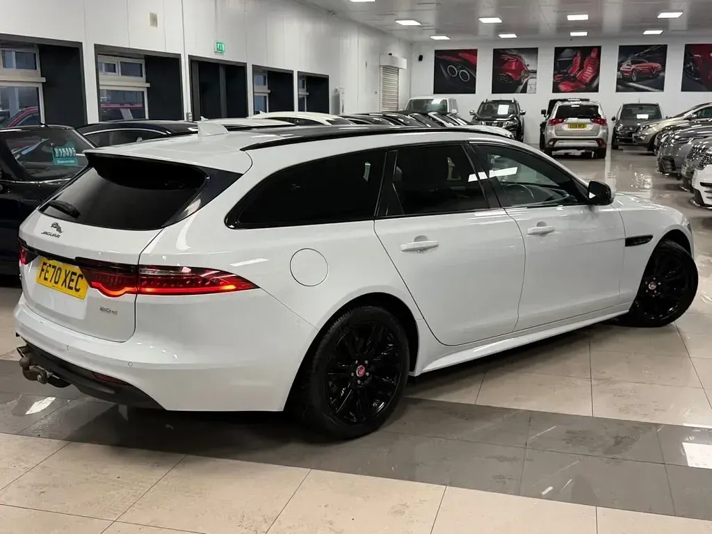 Used Jaguar XF Sportbrake Chequered Flag 180 HP (132 kW) 2020 White Estate