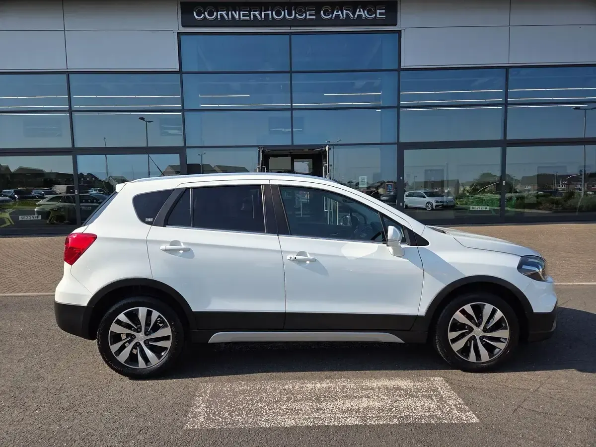 Used Suzuki SX4 SZ-T 2019 White Hatchback