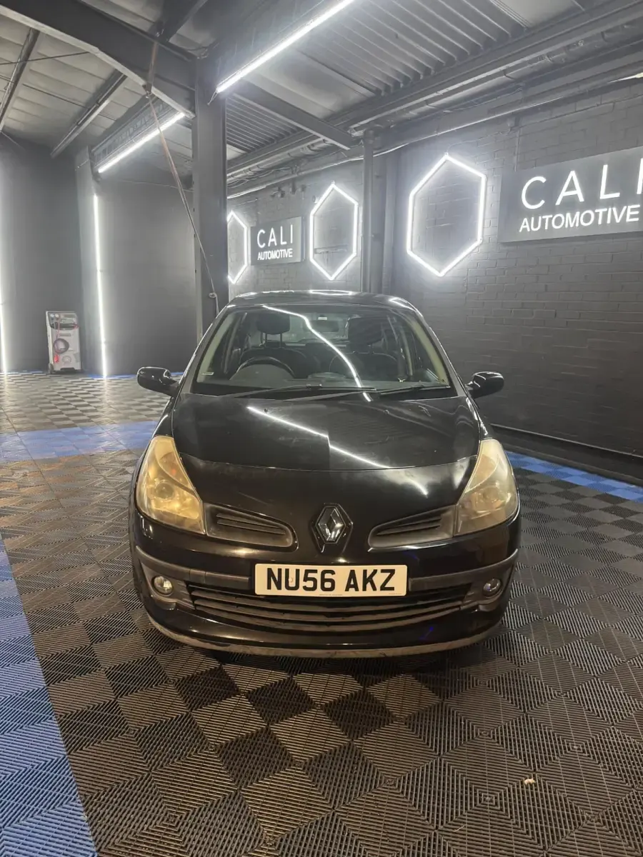 Used Renault Clio II Dynamique 98 HP (72 kW) 2006 Black Hatchback
