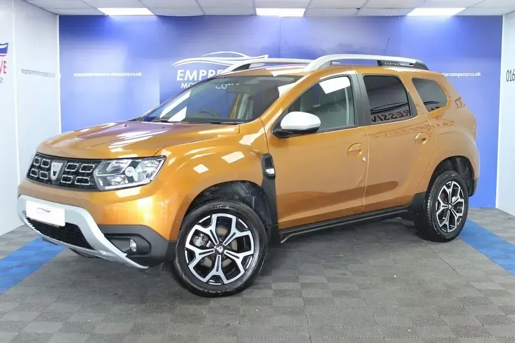 Used Dacia Duster Prestige 115 HP (84 kW) 2021 Orange SUV
