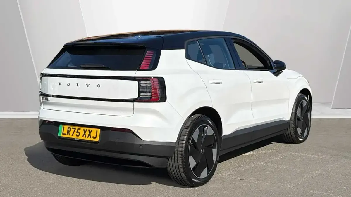 New Volvo EX30 Performance 200 kW (272 HP) 2025 White SUV