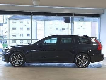 Used Volvo V60 Ultra 197 HP (144 kW) 2025 Black Estate