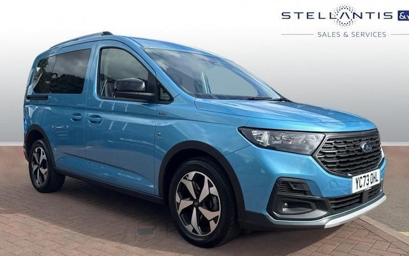 Blue Used 2023 Ford Tourneo Connect Active MPV | £21,994 (Fair price) - Image 1/4