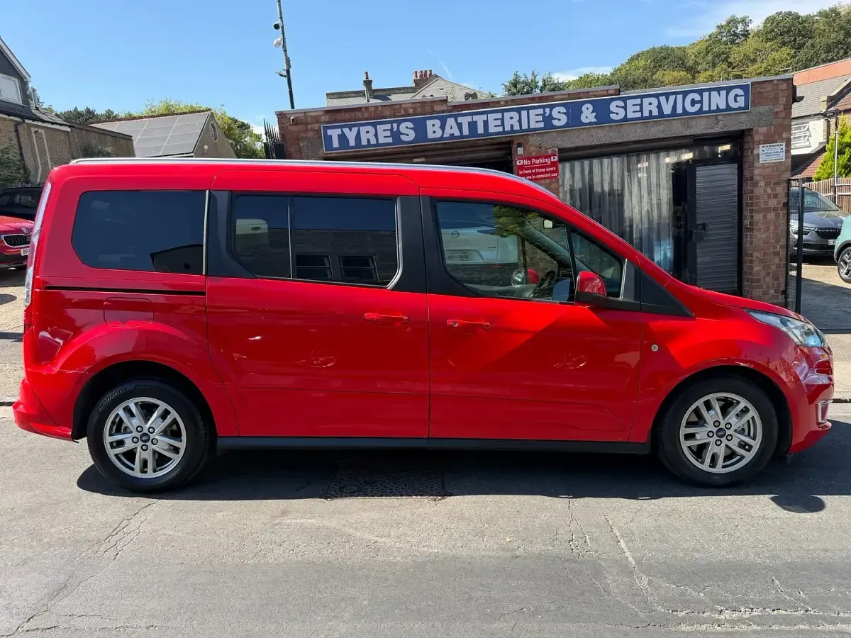 Used Ford Grand Tourneo Connect Titanium 2020 Red MPV