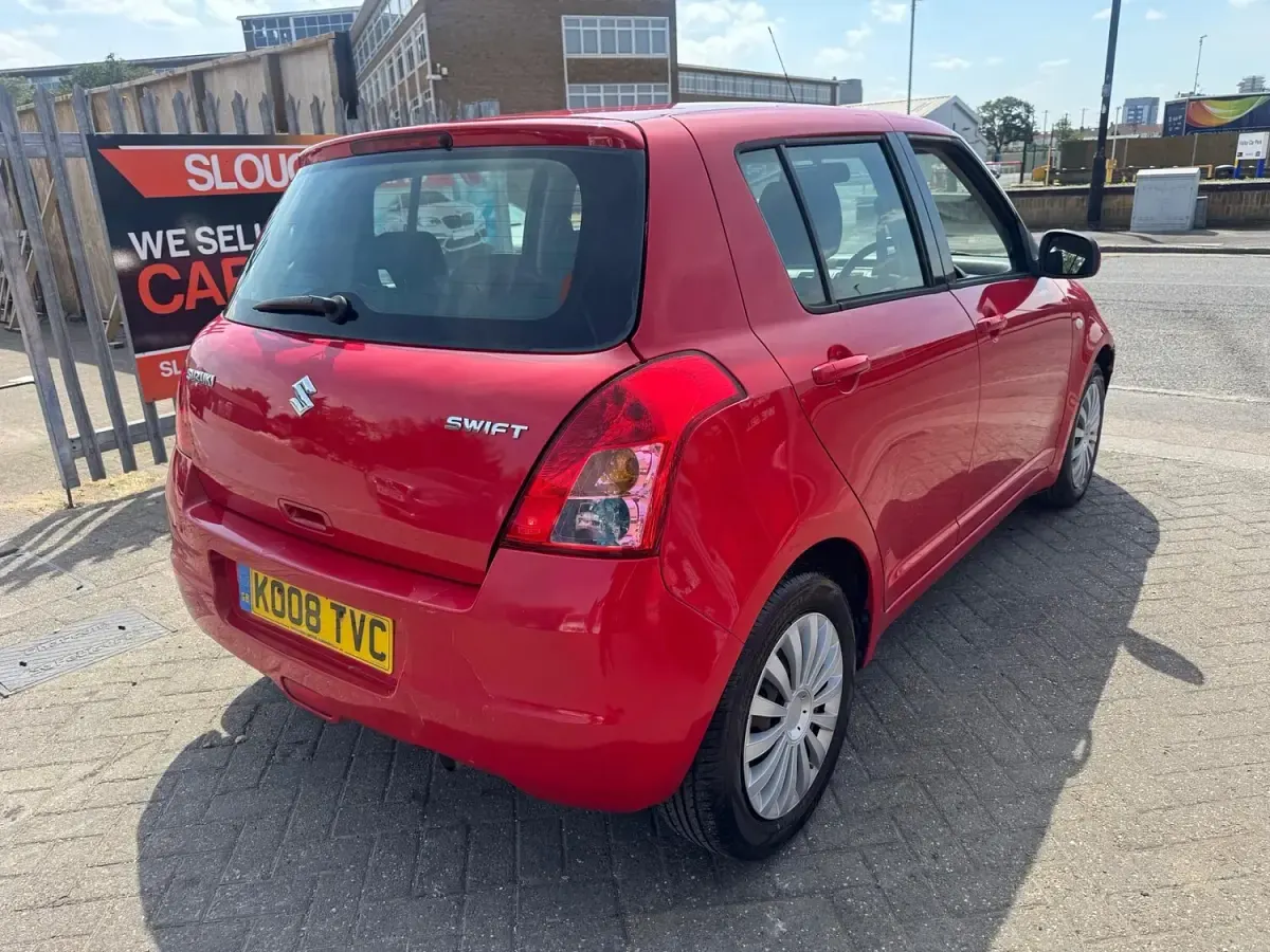 Used Suzuki Swift GL 92 HP (67 kW) 2008 Red Hatchback