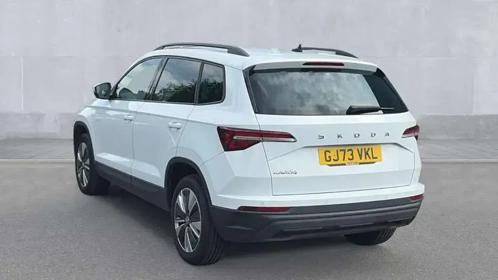 Used Skoda Karoq SE Drive 116 HP (85 kW) 2023 White SUV
