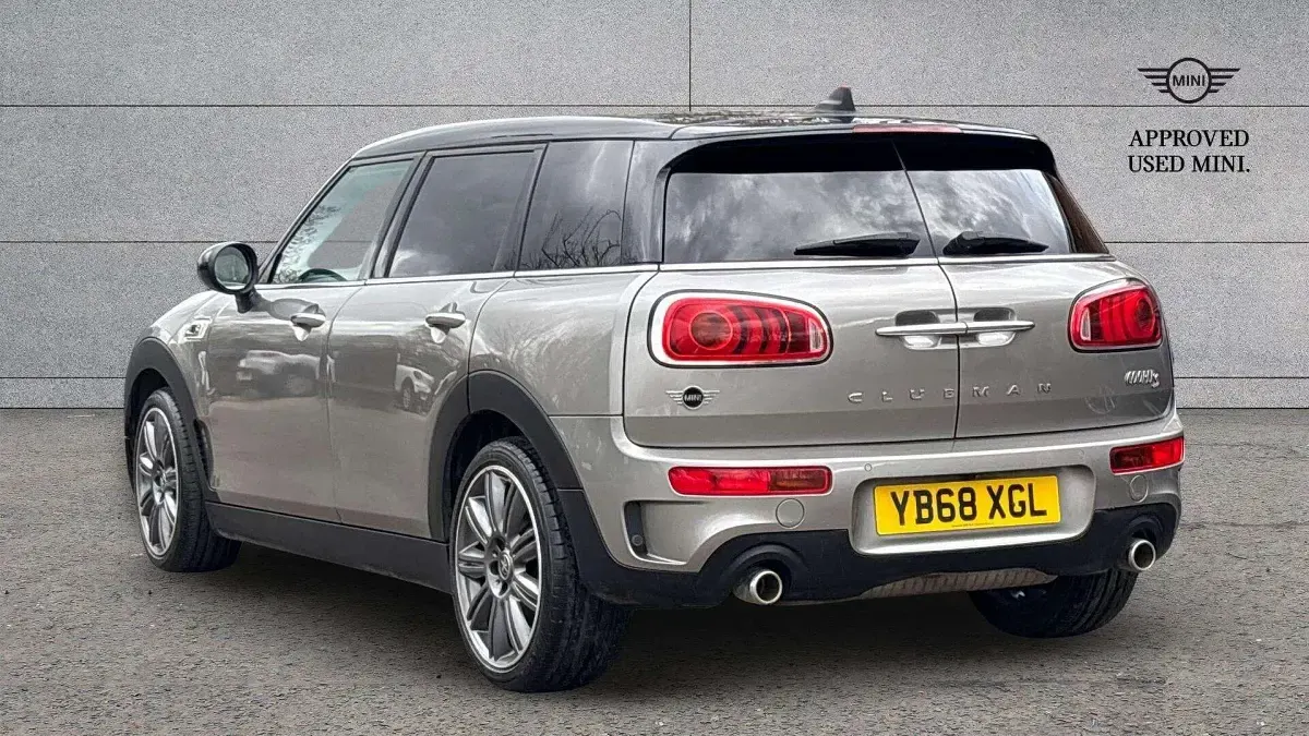 Used Mini Cooper S Clubman Exclusive 189 HP (139 kW) 2018 Silver Estate
