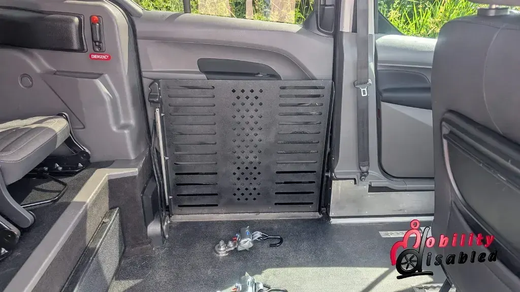 Used Ford Tourneo Connect Titanium 120 HP (88 kW) 2021 Black MPV
