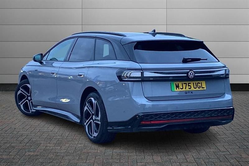 Used VW ID.7 GTX 250 kW (340 HP) 2025 Scale silver with black roof Hatchback