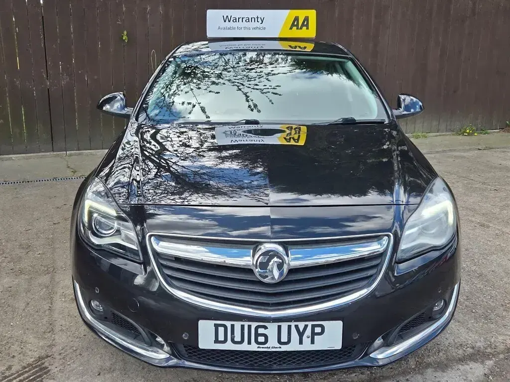 Used Vauxhall Insignia S 170 HP (125 kW) 2016 Black Hatchback