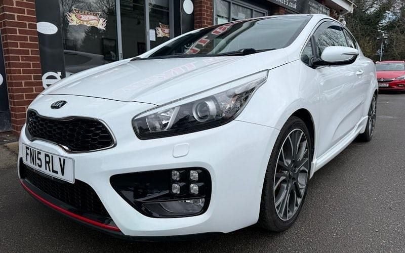 Used Kia ProCeed GT 204 HP (150 kW) 2015 White Hatchback
