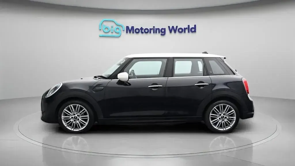 Used Mini Cooper Exclusive 136 HP (100 kW) 2023 Black Hatchback