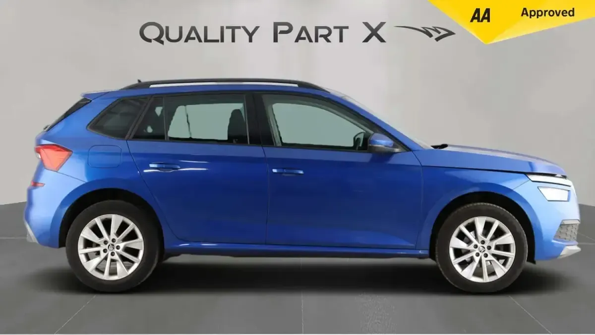 Used Skoda Kamiq SE Drive 110 HP (80 kW) 2023 Blue SUV
