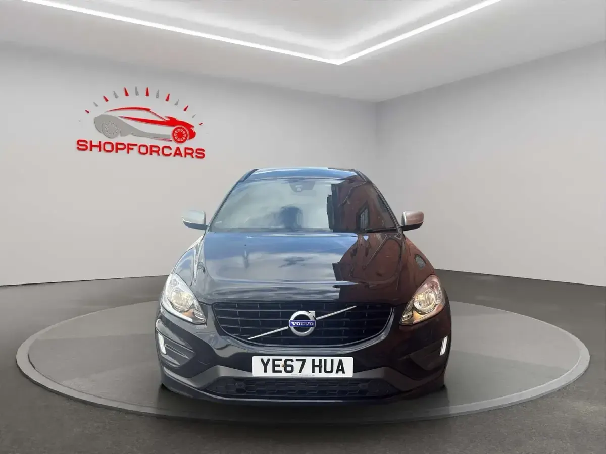 Used Volvo XC60 R-Design 190 HP (139 kW) 2017 Black SUV