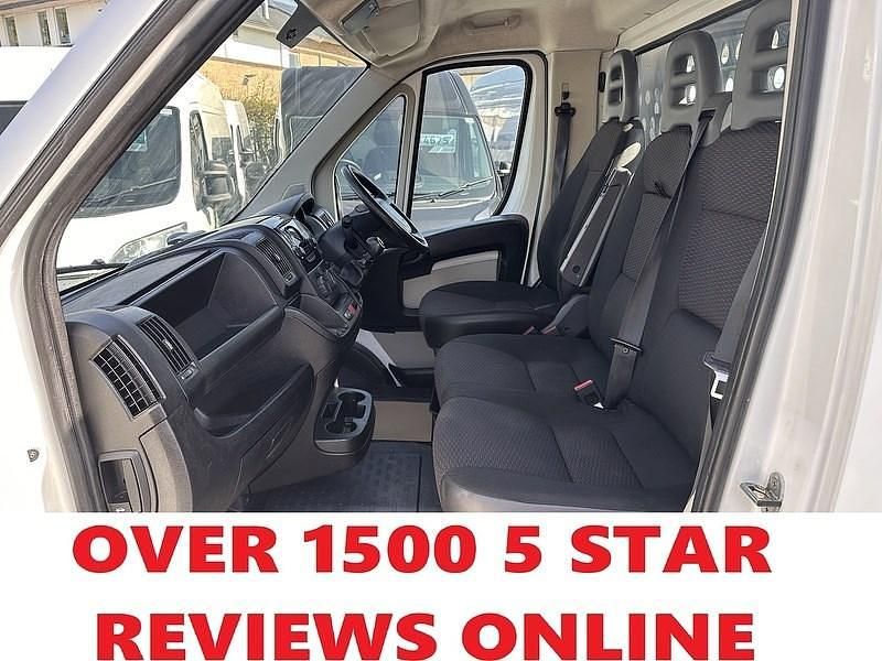 Begagnad Peugeot Boxer 165 HK (121 kW) 2020 Vit Van