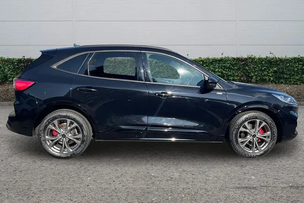 Used Ford Kuga ST-Line 150 HP (110 kW) 2023 Black SUV