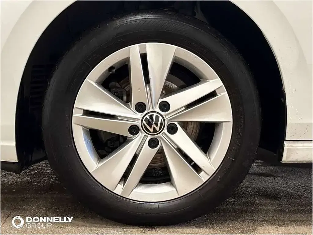 Used VW Golf VIII Life 108 HP (79 kW) 2022 White Hatchback