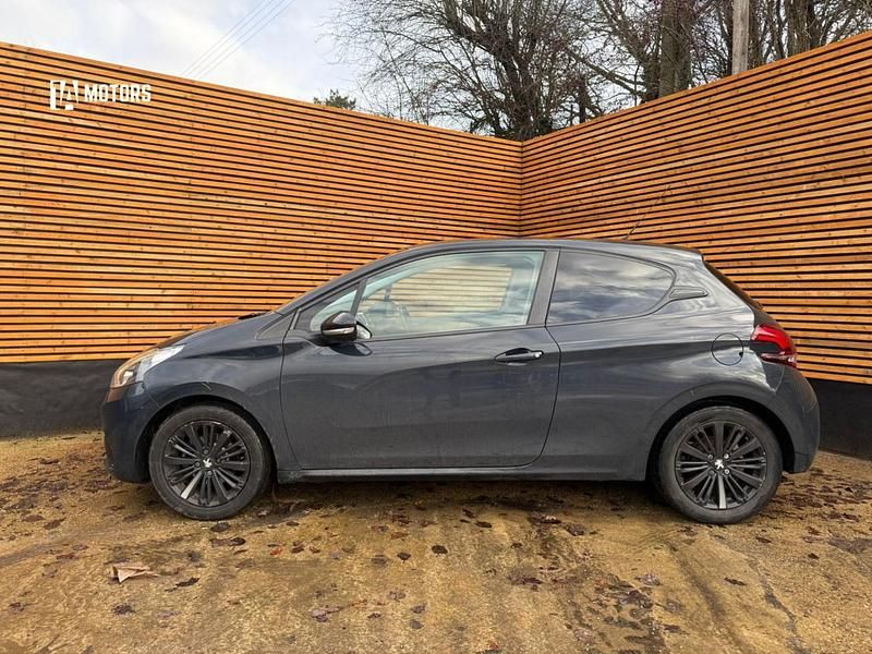 Used Peugeot 208 2017 Grey Hatchback