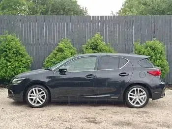 Used Lexus CT200h 136 HP (100 kW) 2020 Black Hatchback