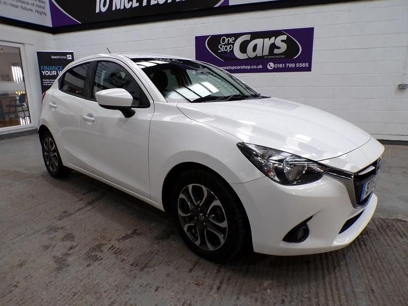 Used Mazda 2 Inclusive 2015 White Hatchback